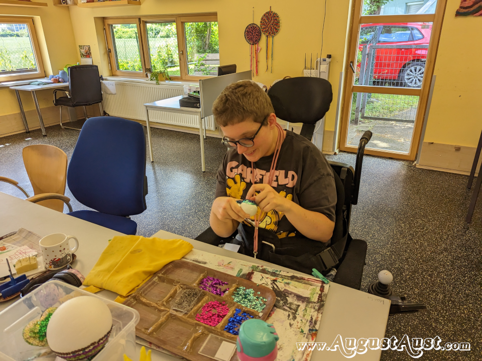 Ausstellung der Kreativwerkstatt Algersdorfer Straße. Foto: August Aust. Ausstellung der Kreativwerkstatt Algersdorfer Straße. Foto: August Aust.