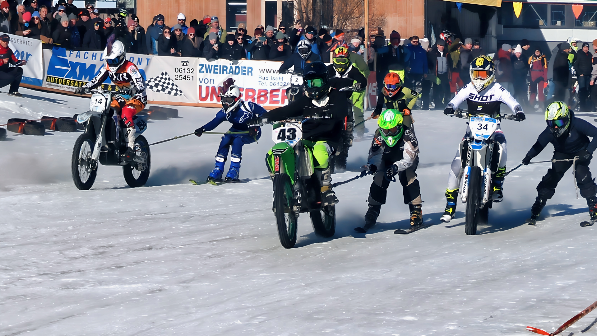 Holzknecht-Skijöring in Gosau . Foto: August Aust Holzknecht-Skijöring in Gosau . Foto: August Aust