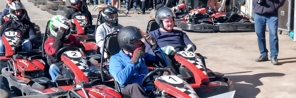Go-Kart-Event, Startvorbereitung. Foto: August Aust Go-Kart-Event, Startvorbereitung. Foto: August Aust