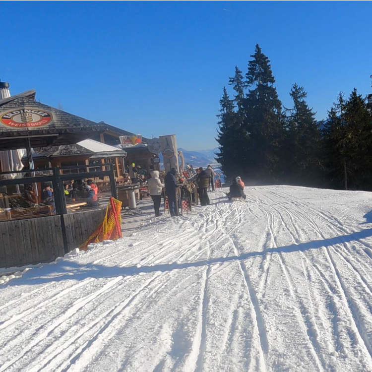 Skihütten an der Rodelpiste. Foto: August Aust Skihütten an der Rodelpiste. Foto: August Aust