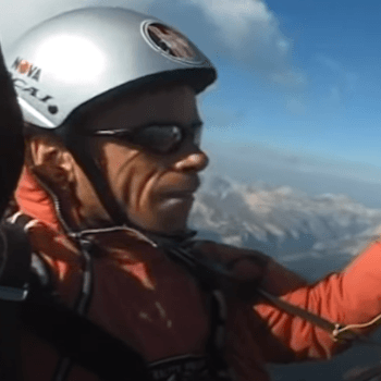 Video Mit dem Gleitschirm über die Alpen Video Mit dem Gleitschirm über die Alpen