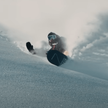 Profi-Snowboarder Victor de Le Rue Profi-Snowboarder Victor de Le Rue