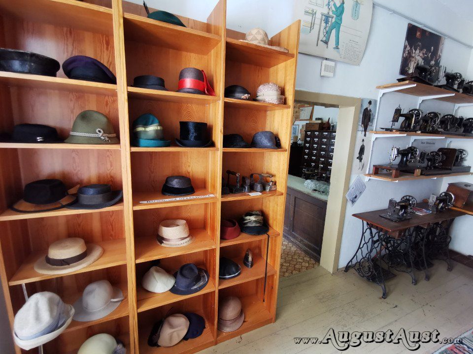 Die Hutmacherwerkstätte im 1. Kärntner Handwerksmuseums. Foto: August Aust Die Hutmacherwerkstätte im 1. Kärntner Handwerksmuseums. Foto: August Aust