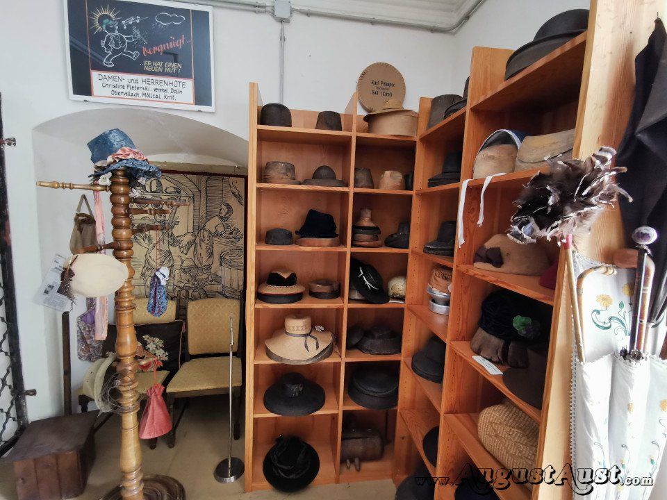 Die Hutmacherwerkstätte im 1. Kärntner Handwerksmuseums. Foto: August Aust Die Hutmacherwerkstätte im 1. Kärntner Handwerksmuseums. Foto: August Aust