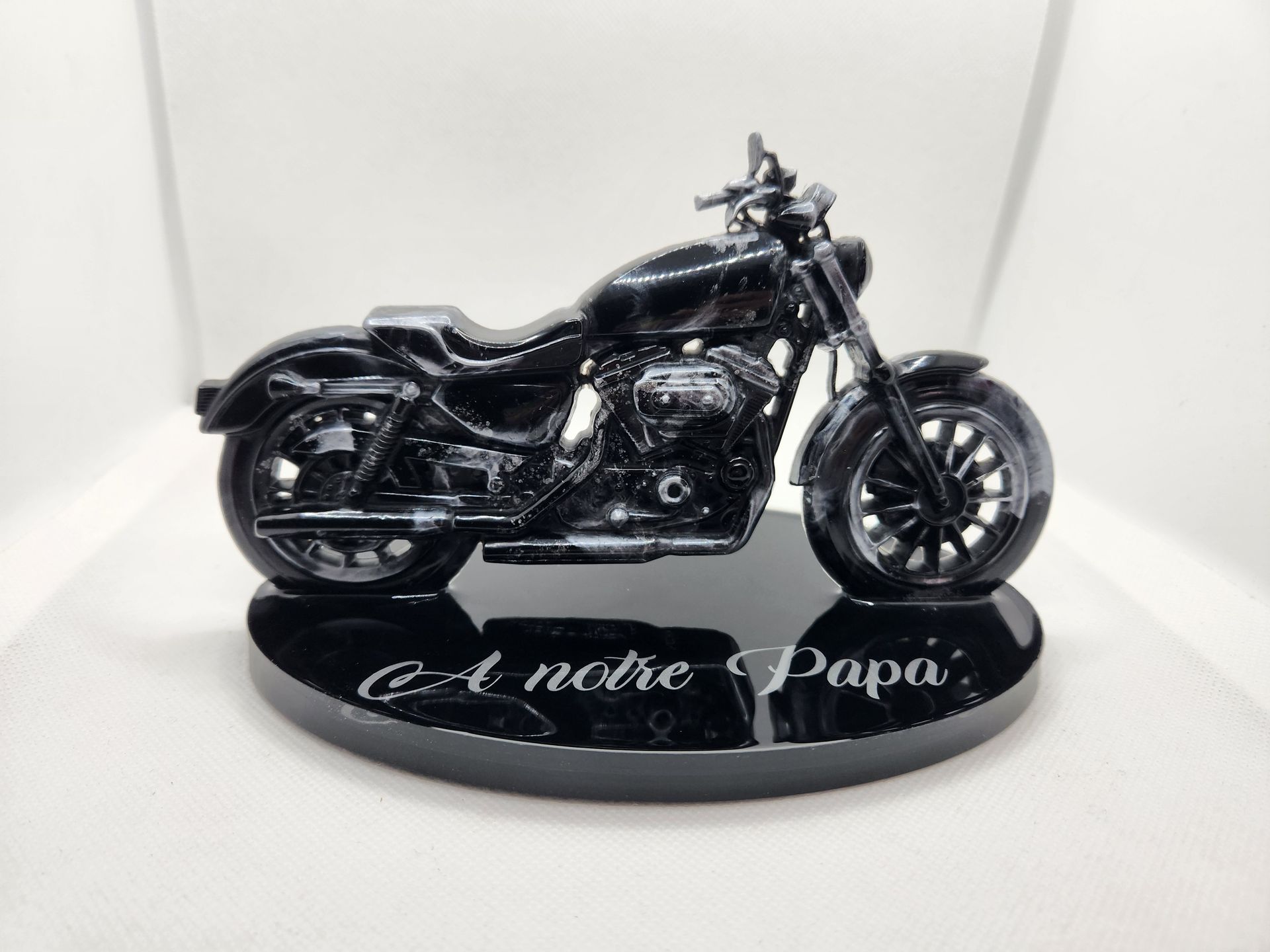 Moto personnalisée sur socle