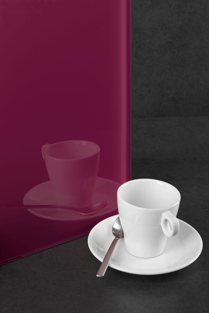 lackiertes Glas in pink rot