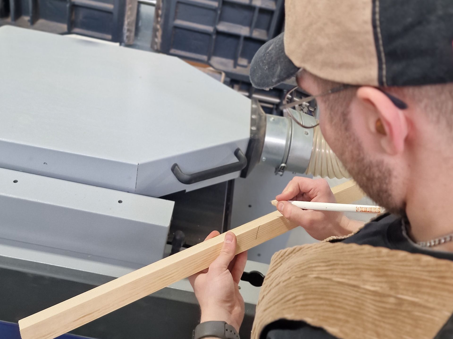 Details der Werkstatt- Hier bei der Holzdesign Krüger GmbH - Ihrem Partner für Möbel nach Maß und individuellen Innenausbau