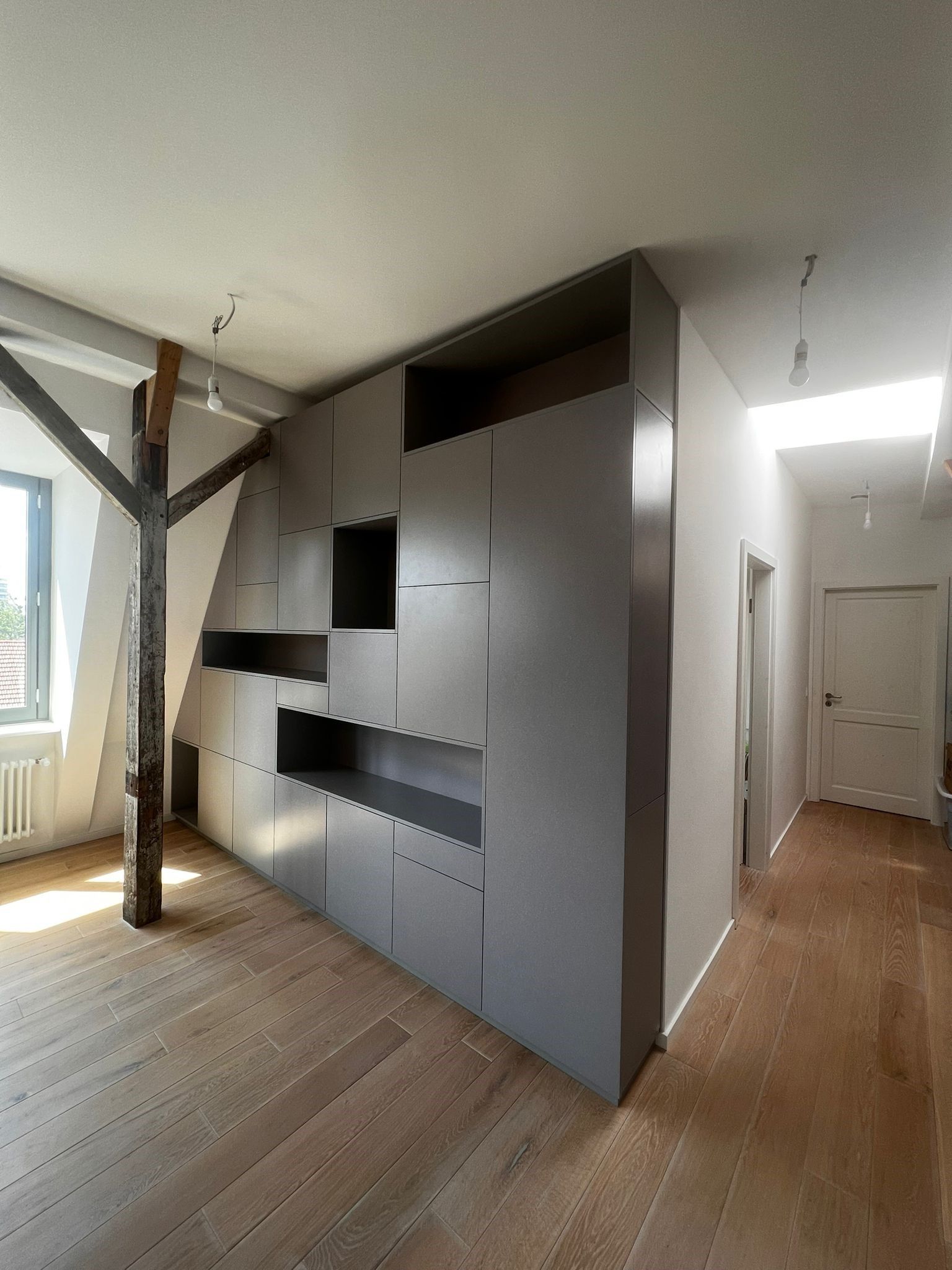 Einbauschrank auf Maß - die clevere Lösung für jede Nische, auf Maß gefertigt von der Holzdesign Krüger GmbH