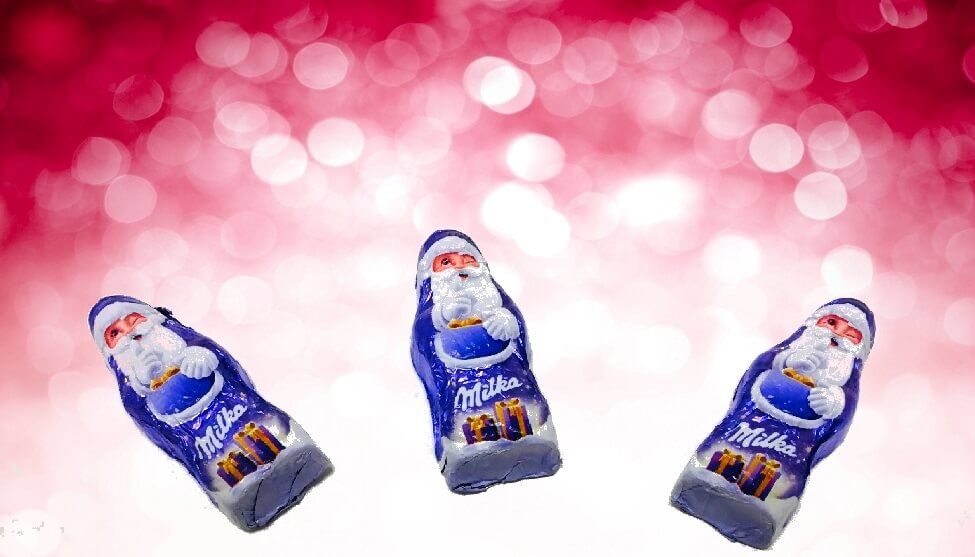 Foto Weihnachtsmänner aus Schokolade Foto Weihnachtsmänner von Mika