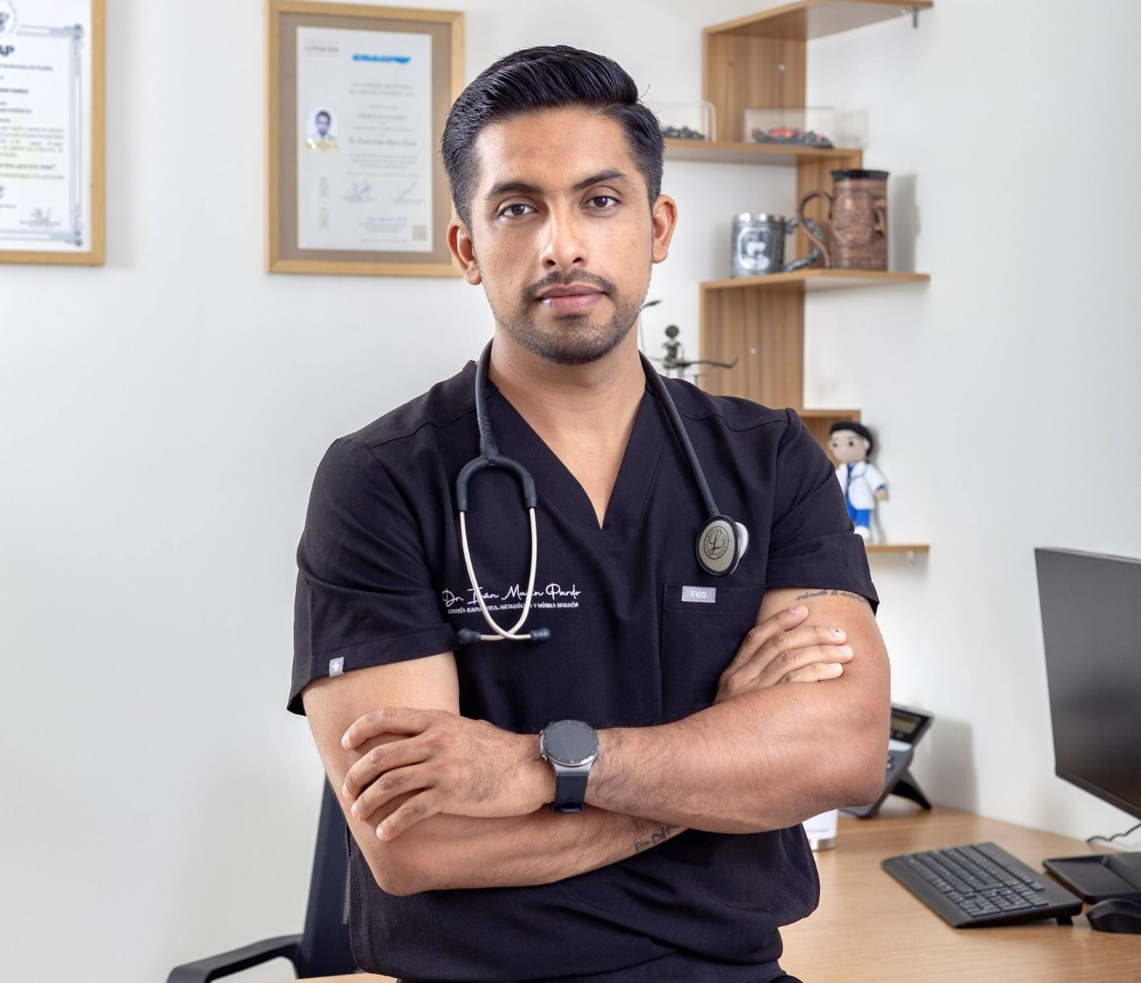 Dr. Erwin Iván Marín - cirugía bariátrica Obesity Health