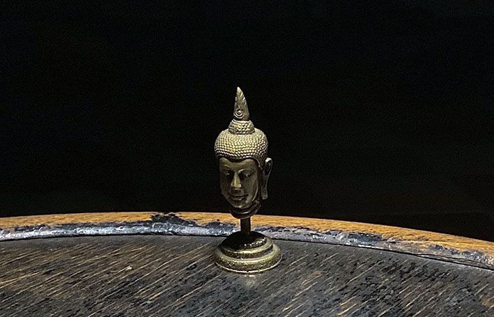 Buddha head