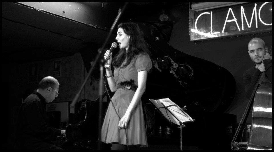 Rachelle Bentley Christmas at Clamores Jazz Club