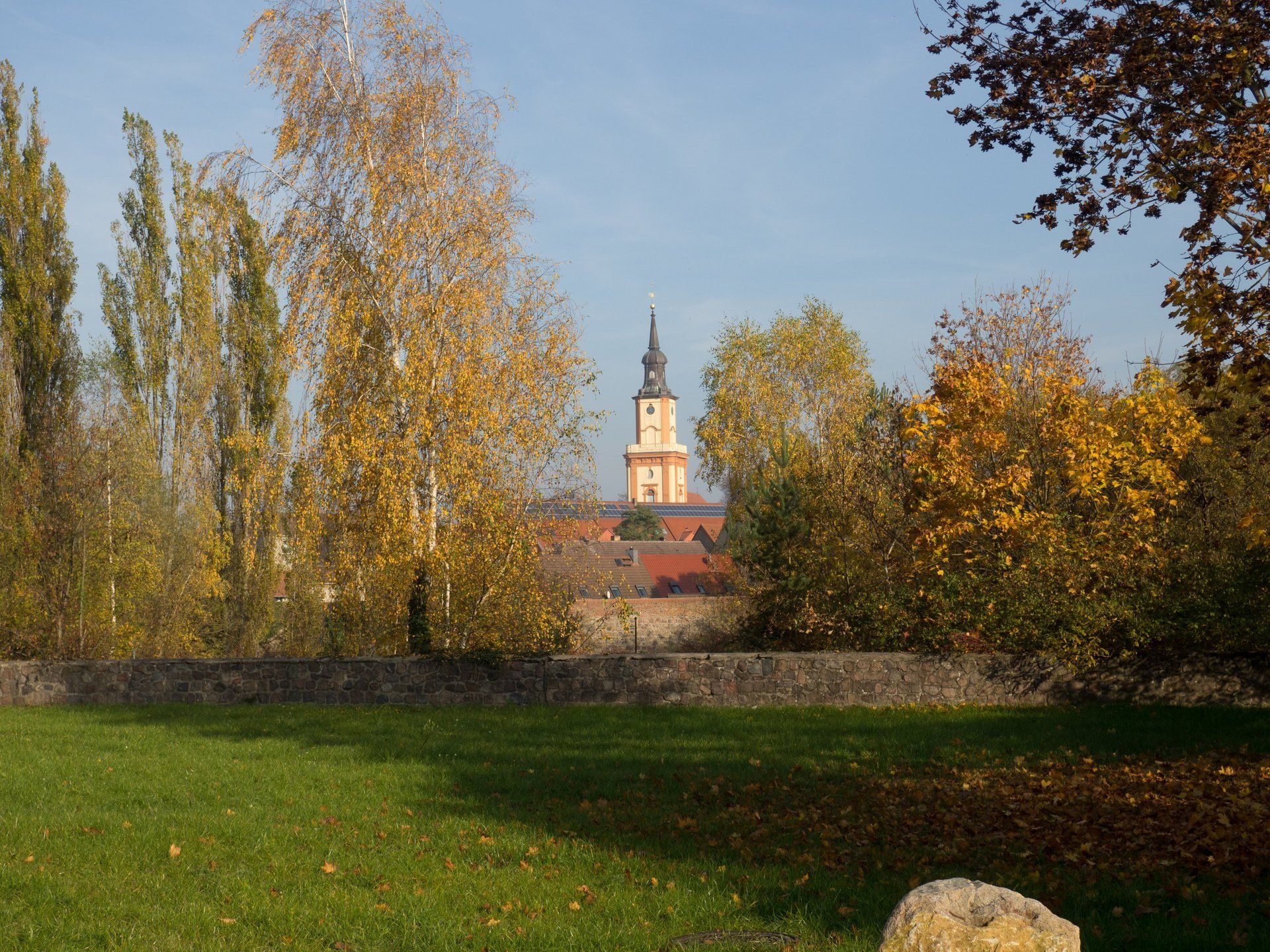 Templin mit Kanal und Maria-Magdalena-Kirche