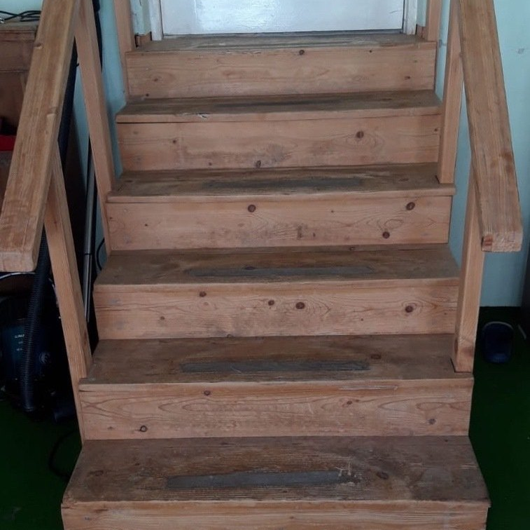 Treppe streichen ohne schleifen - weiß