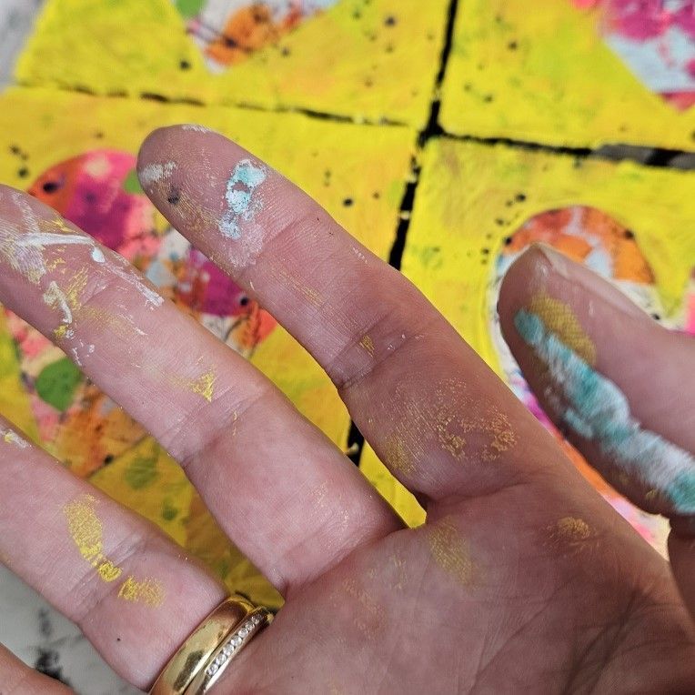 Farbe an den Fingern bleibt nicht aus