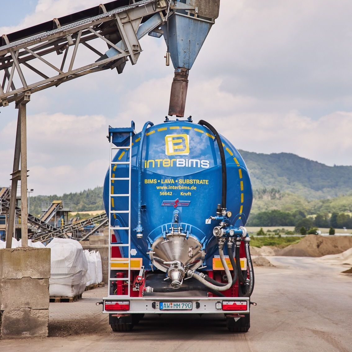 Service und Logistik