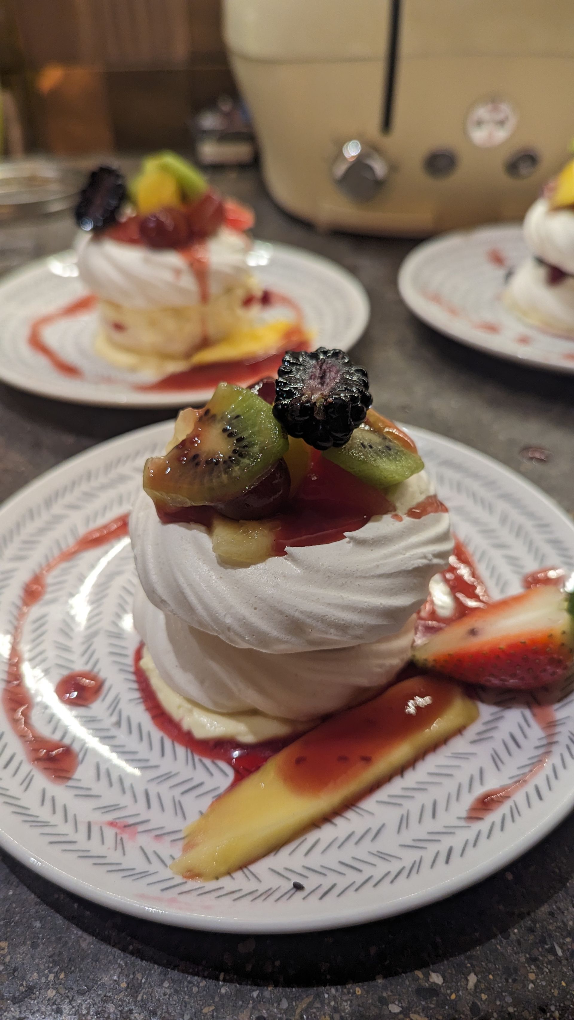 Private chef in windermere Fresh fruit salad merangue