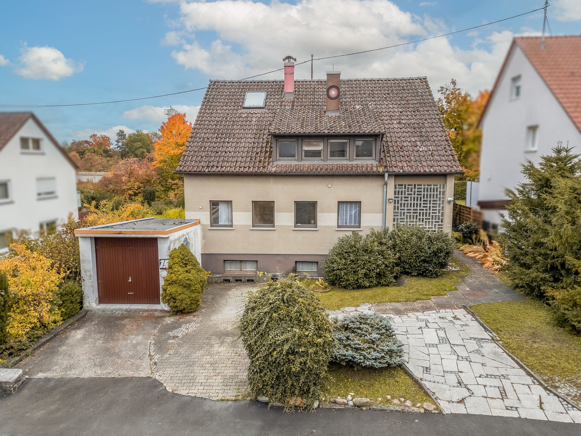 Einfamilienhaus mit Garten und Garage in Sindelfingen zu verkaufen