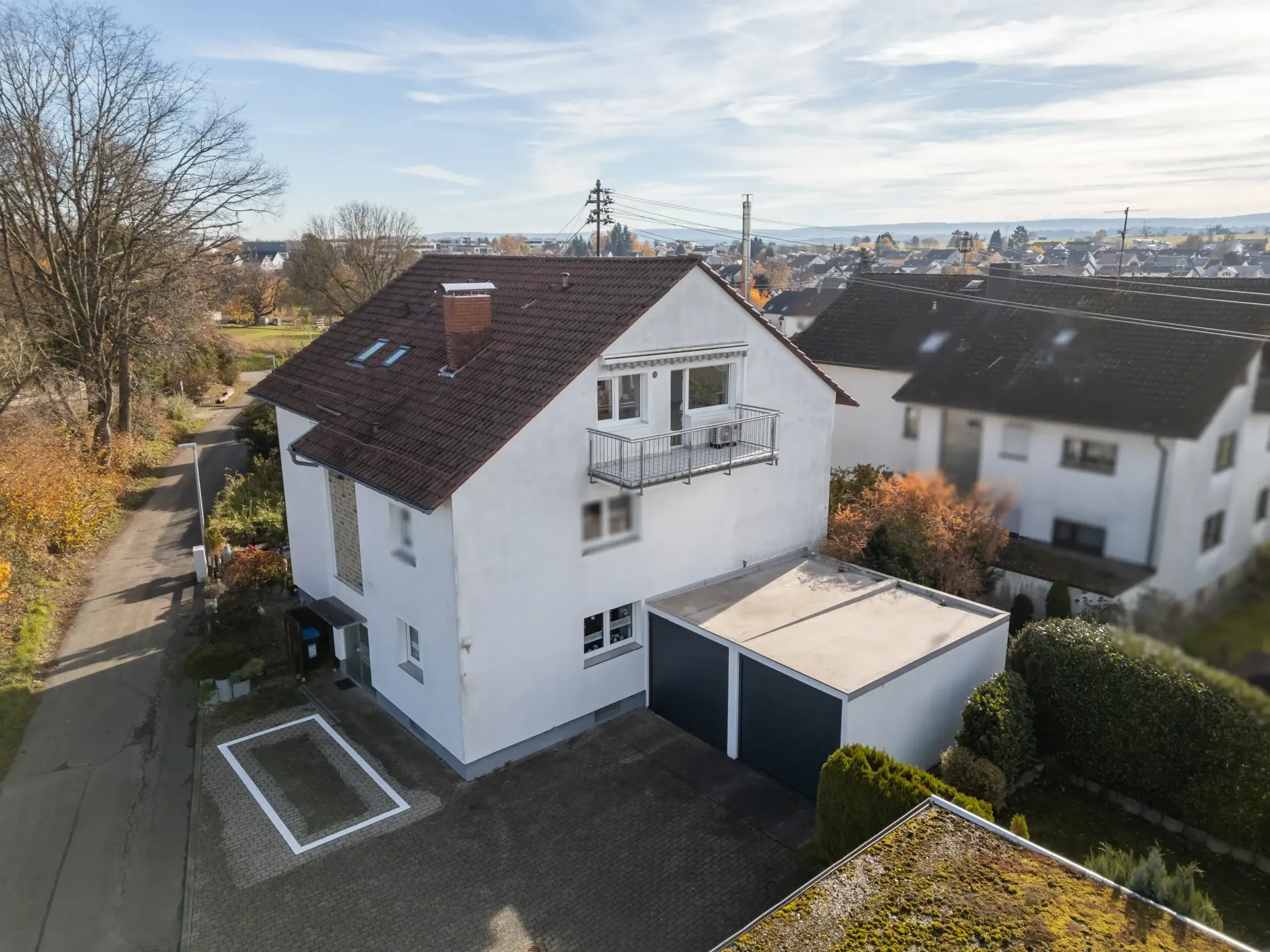 Dachgeschoss Wohnung mit eigenem Garten, Garage in Karlsruhe - Palmbach kaufen