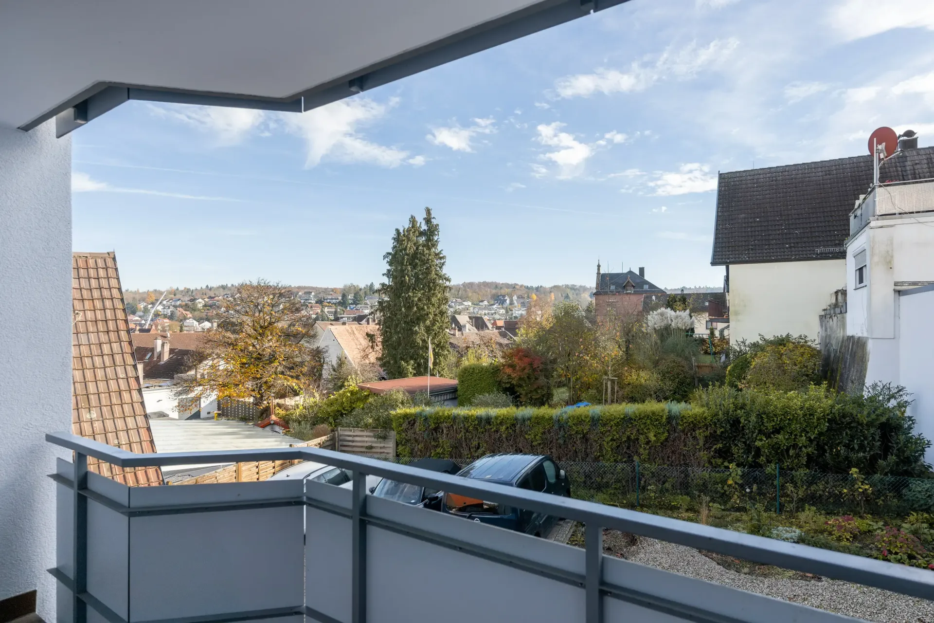 Ausblick vom Balkon: neu renovierte 3 Zi. ETW mit Garage in Pfinztal Söllingen 3 Zi. Eigentumswohnung mit Balkon und Garage - neu renoviert in Pfinztal - Söllingen