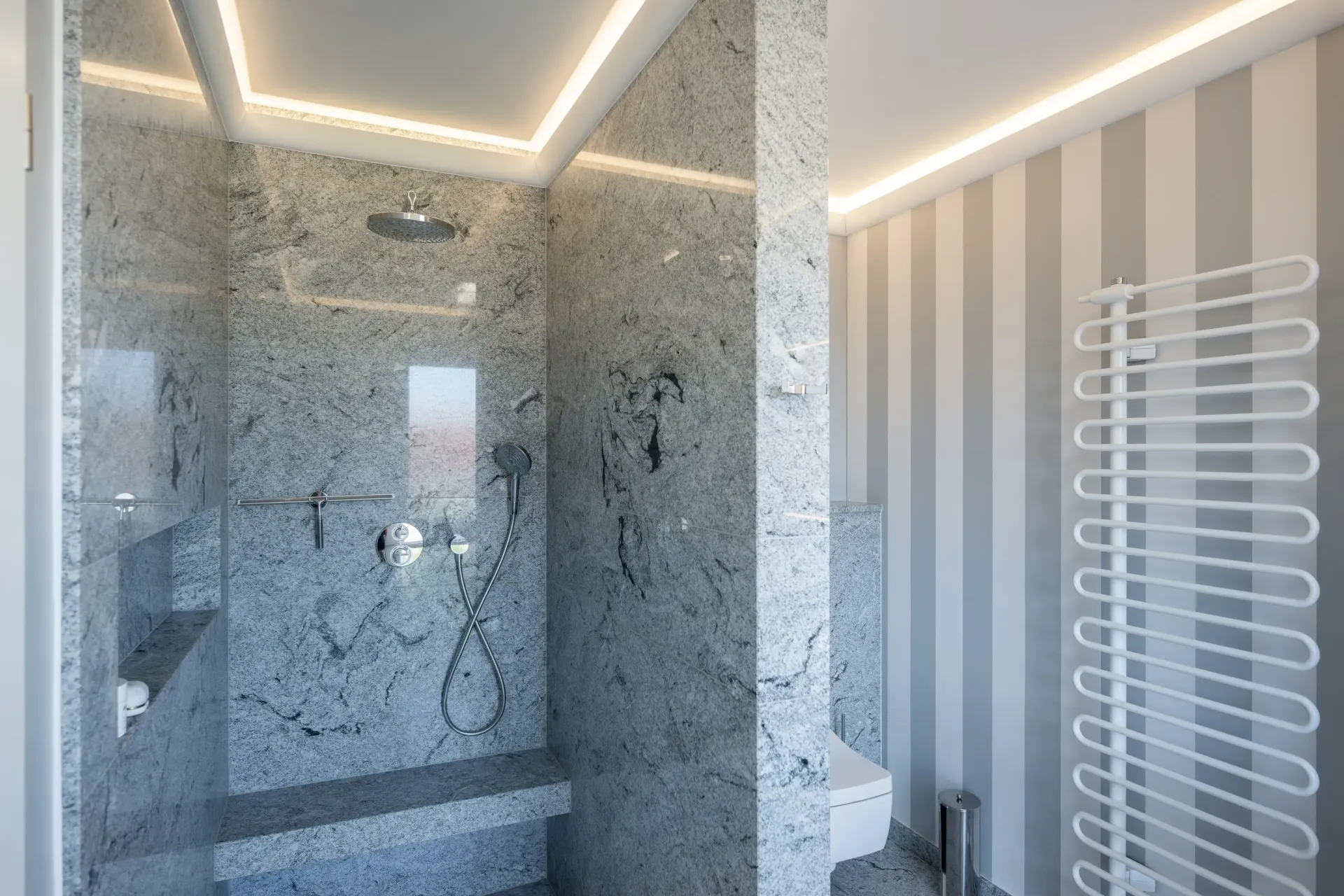 Eigentumswohnung in Landau mit traumhaften Badezimmer mit bodenebener Dusche in Landau