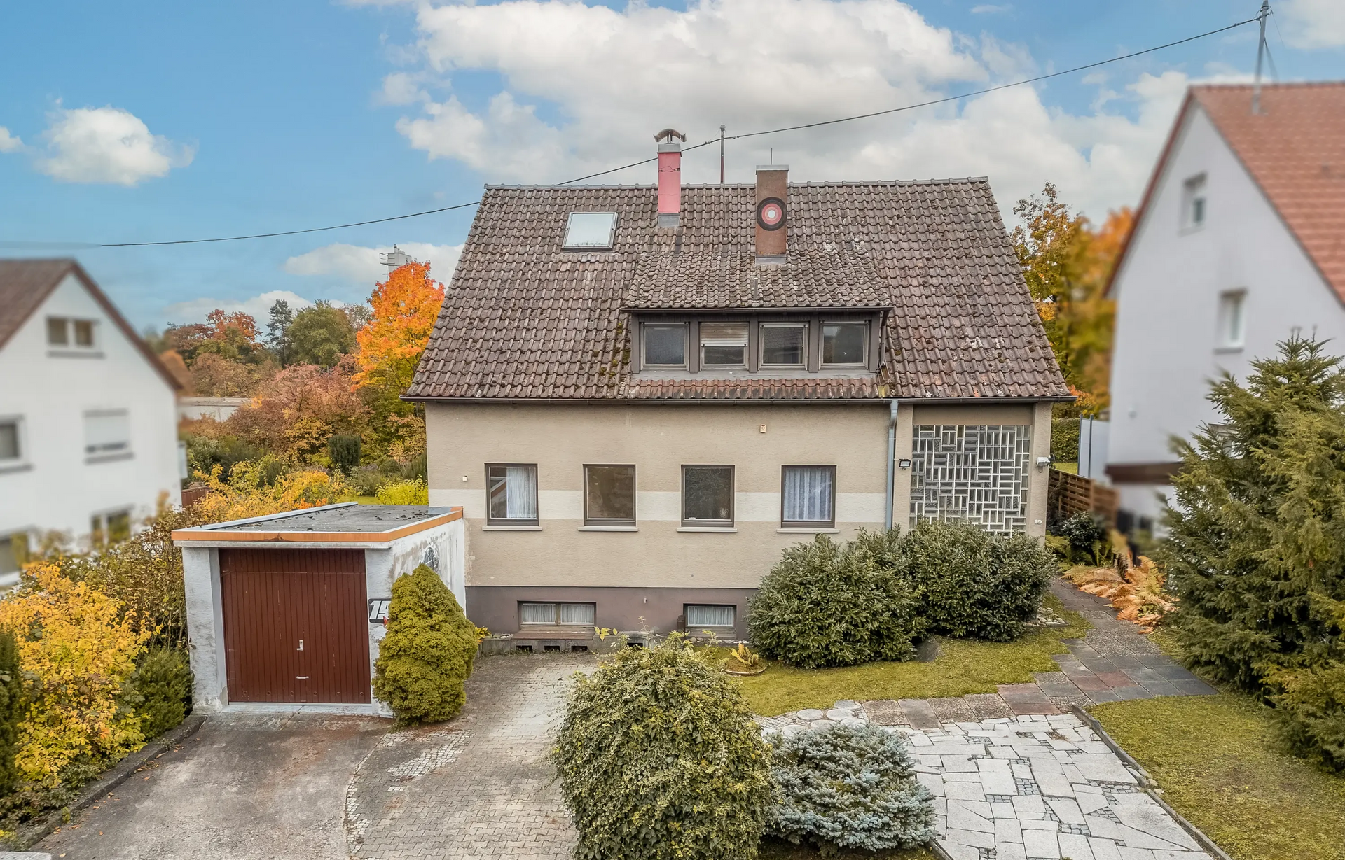 Einfamilienhaus mit Garten zur Sonnenseite in Sindelfingen Einfamilienhaus in Sindelfingen-Darmsheim mit Garten und Garage