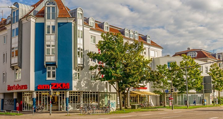 Gewerbefläche mit Praxen & Läden in KA-Südweststadt
