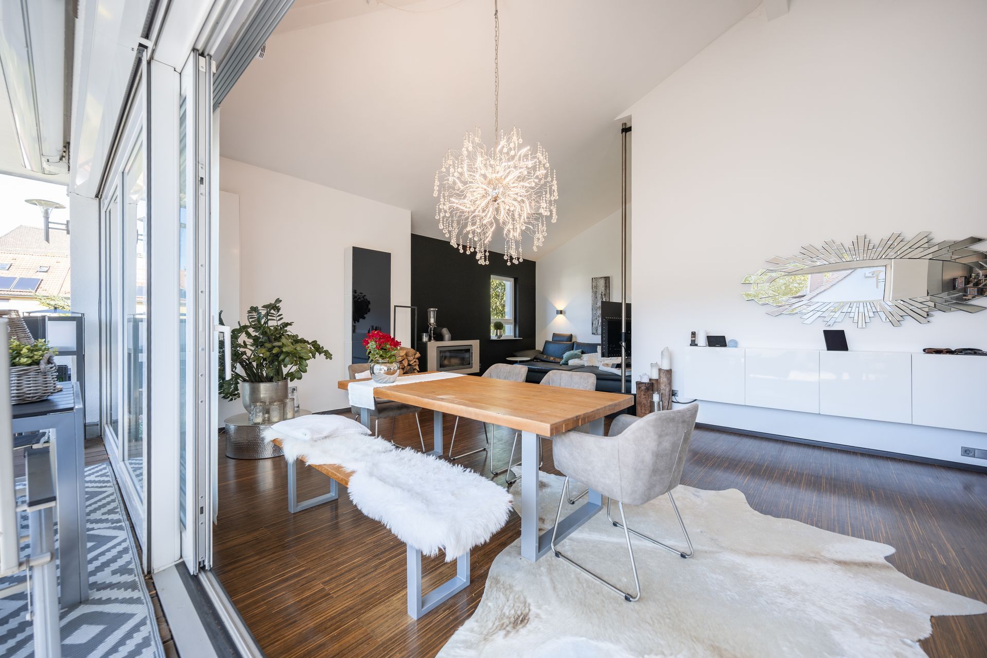 Eigentumswohnung mit offenem Wohn-Essbereich und großer Terrasse in Karlsruhe-Durlach