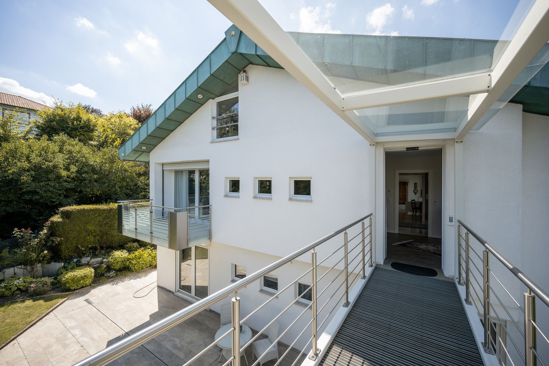 Haus mit Aufzug, schöner Garten in Karlsruhe - Durlach zu verkaufen