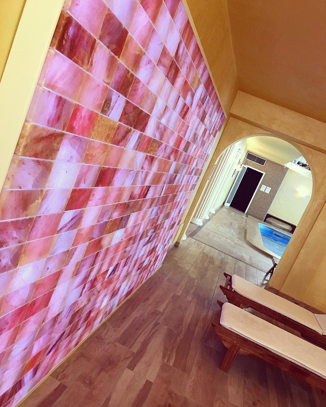 pareti di sale dell'Himalya Iso Benessere