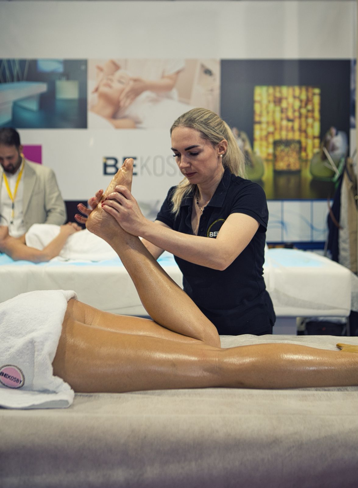 Roma International Estetica 2024 ISO Benessere Massaggio su lettino ISO Benessere