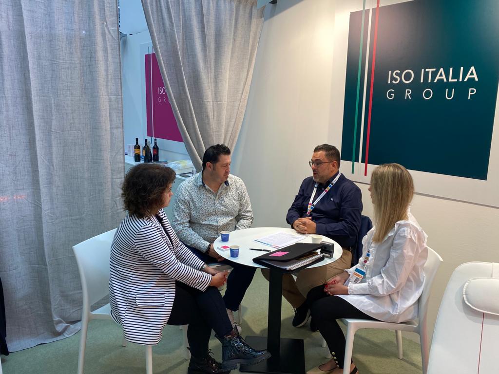 Nasce ISO Benessere Bulgaria. I momenti della firma del contratto a Interbad 2022