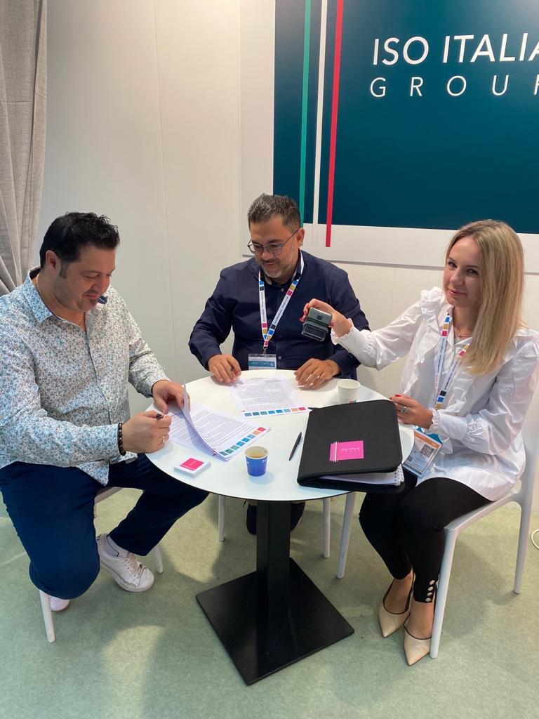 Nasce ISO Benessere Bulgaria. I momenti della firma del contratto a Interbad 2022