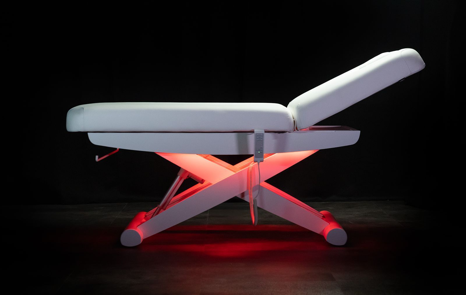 MASSAGE BED