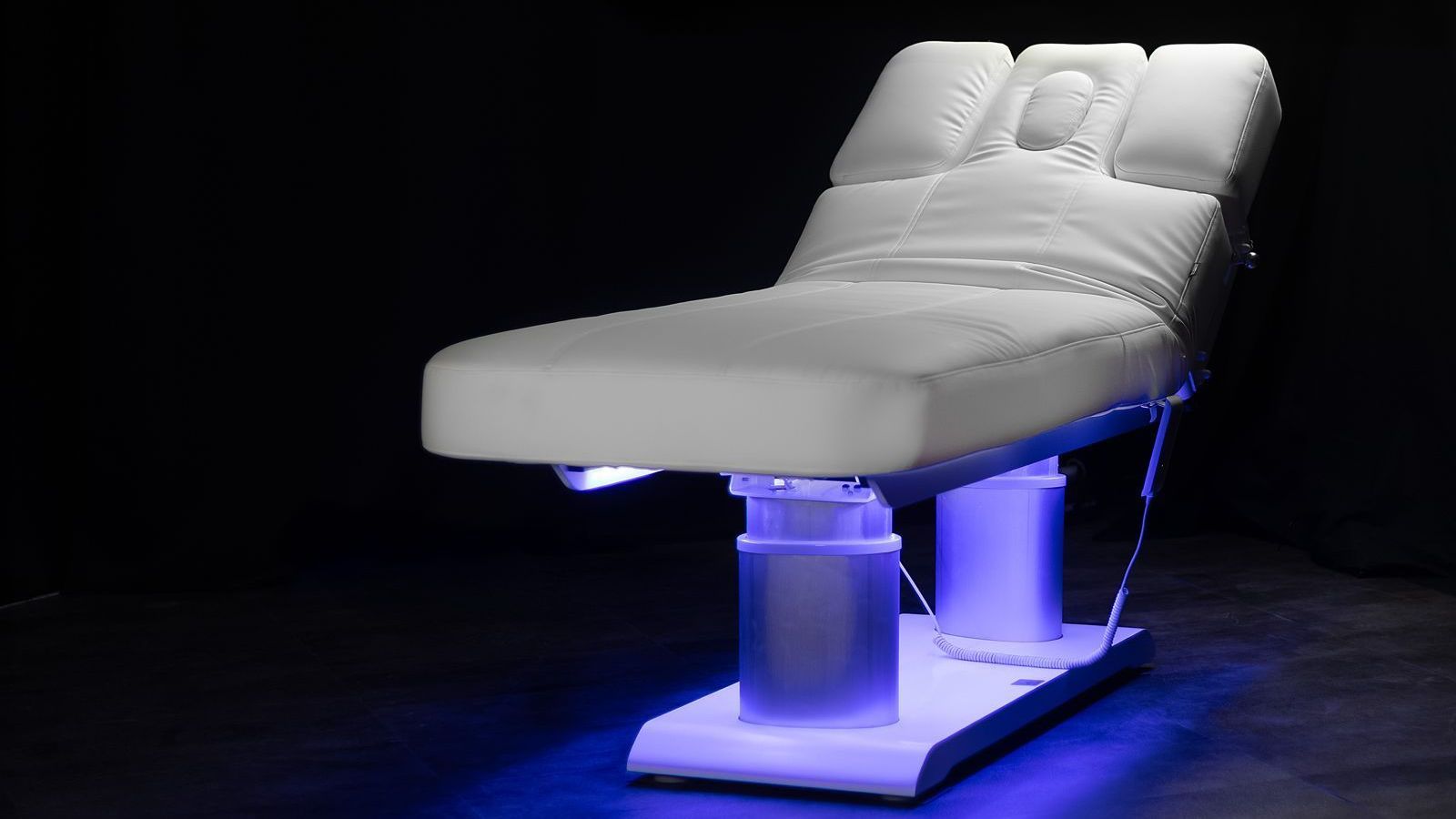 MASSAGE BED