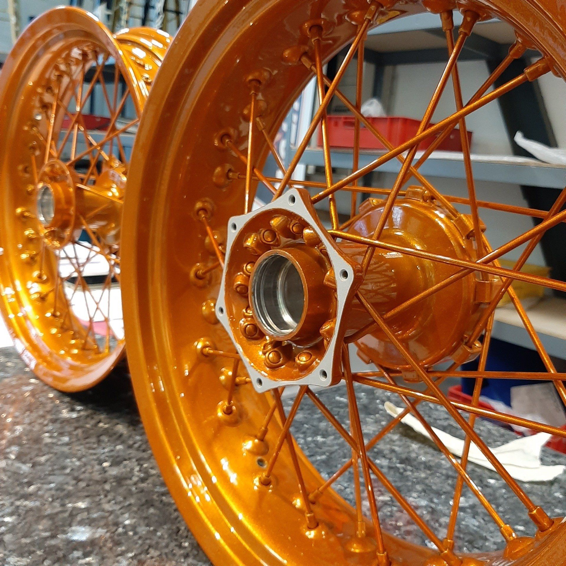 Felgen KTM SMCR Candy Illusion Orange Speichen Nabe