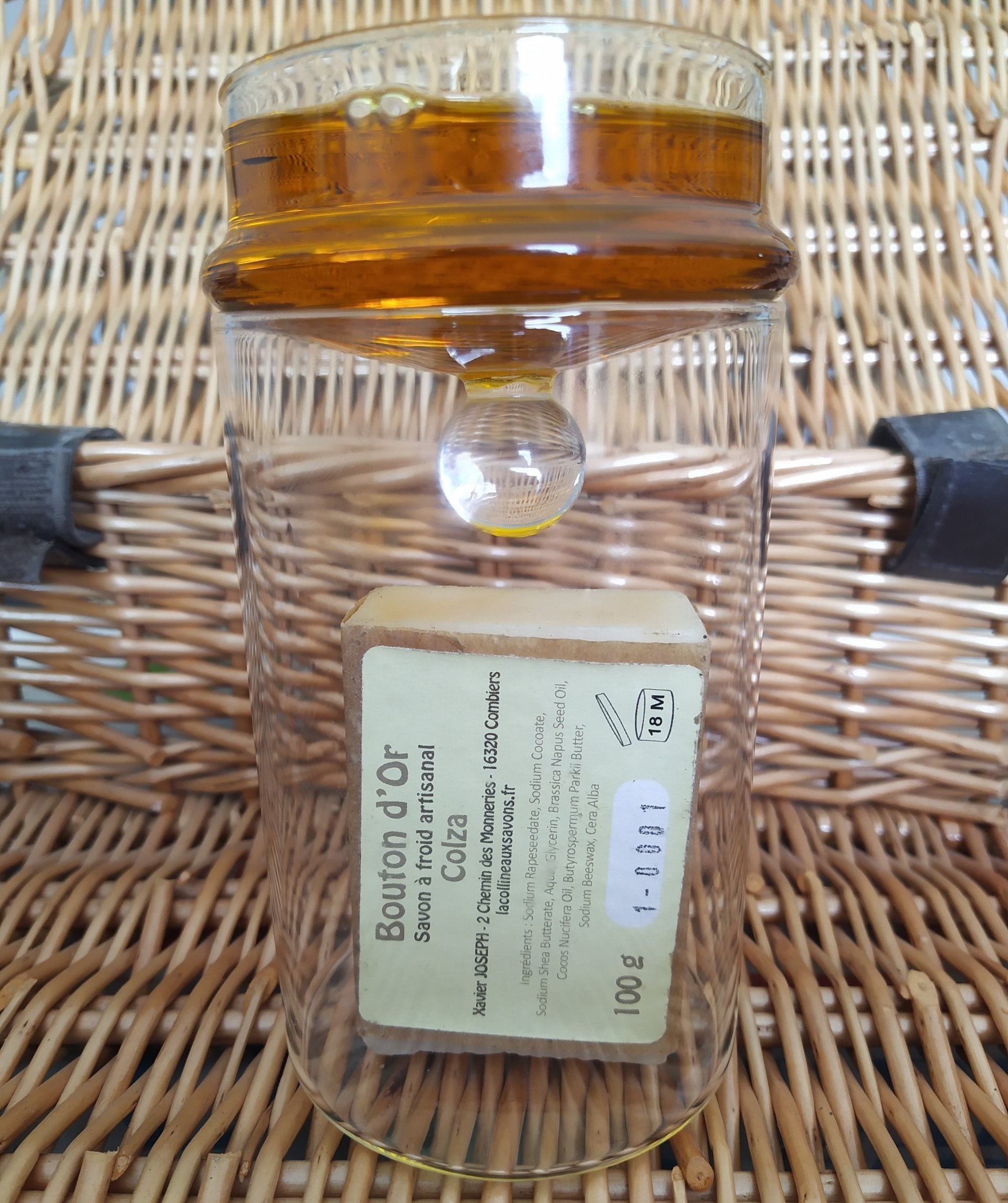 savon bouton d'or La Colline aux savons