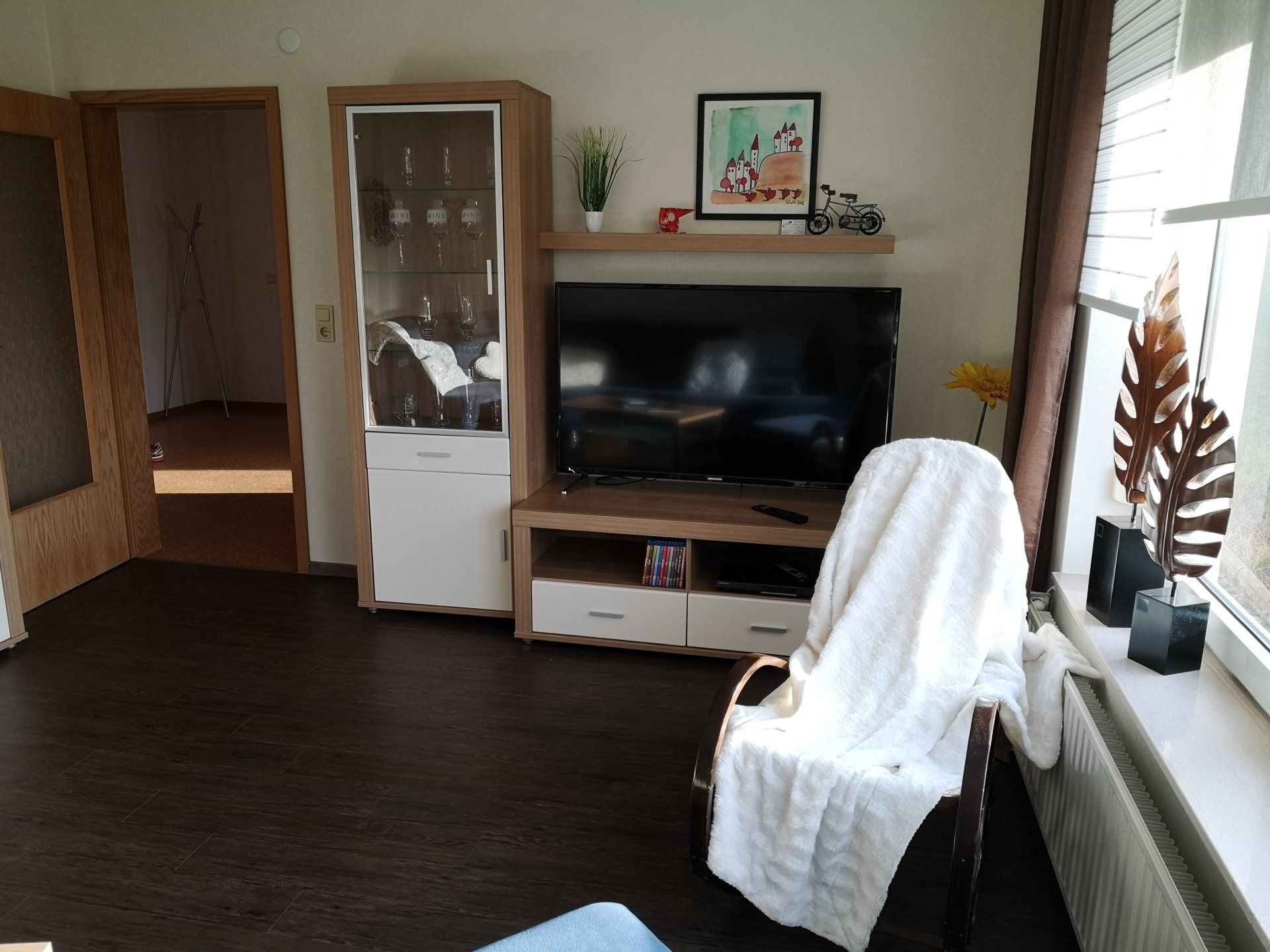 Wohnzimmer mit Fernseher