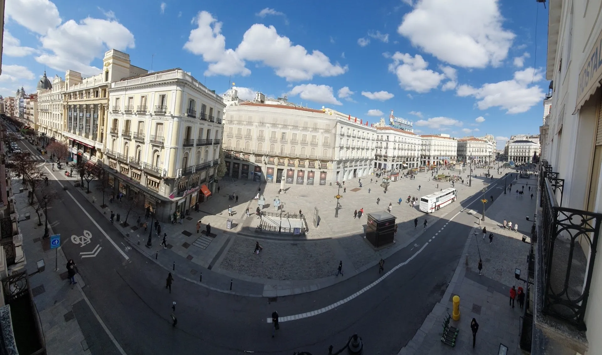 La Puerta del Sol de Madrid a sus pies las 24 horas