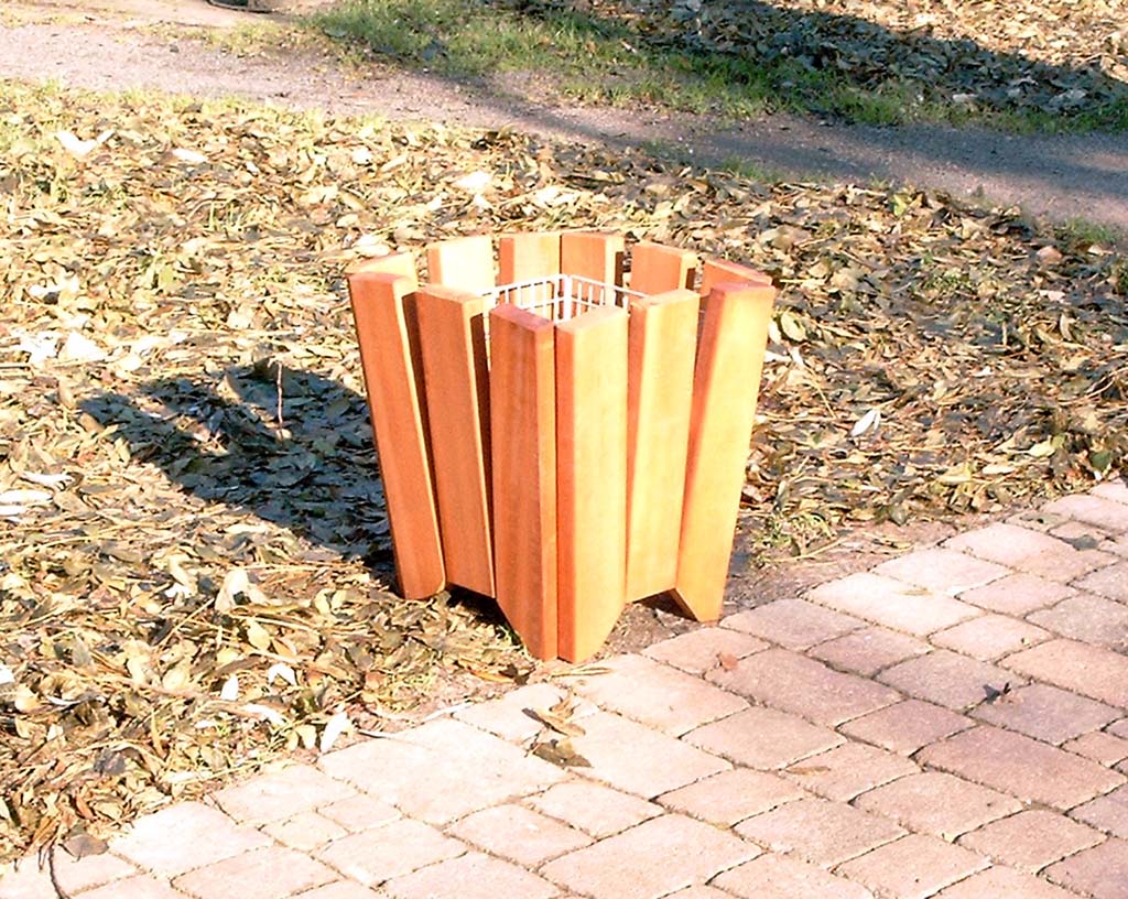 Abfallbehälter Modell K 7