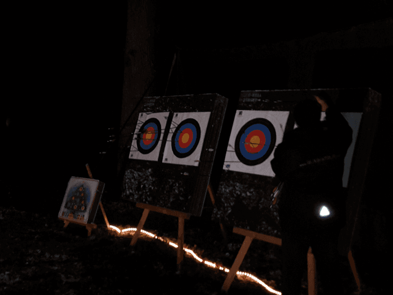 Betriebs Weihnachtsfeier Outdoor Bogenschießen Wandern