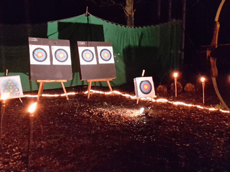 Bogenschießen und Führung Baum und Zeit Firmenweihnachtsfeier