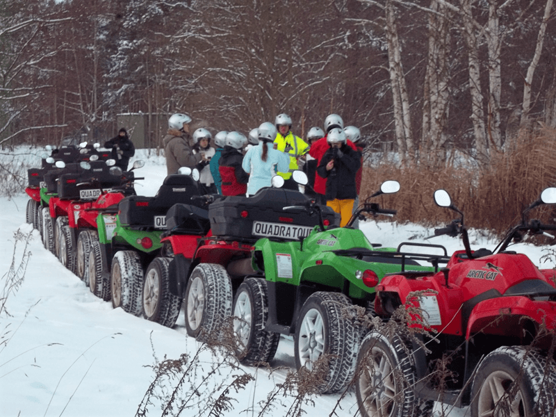 Abteilungs Weihnachtsfeier Quad fahren und Bogenschießen