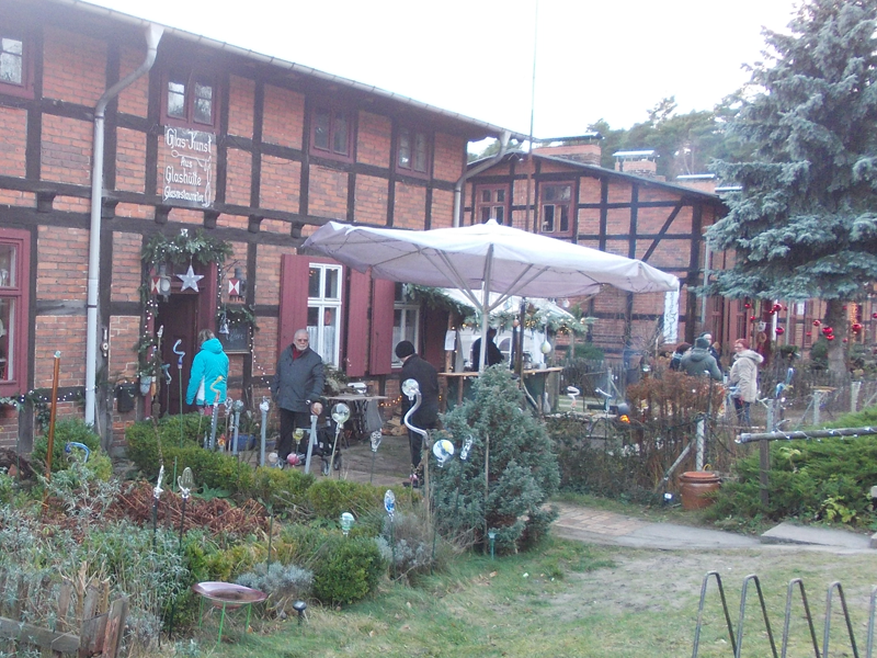 Betriebs Weihnachtsfeier Wandern und Glas blasen