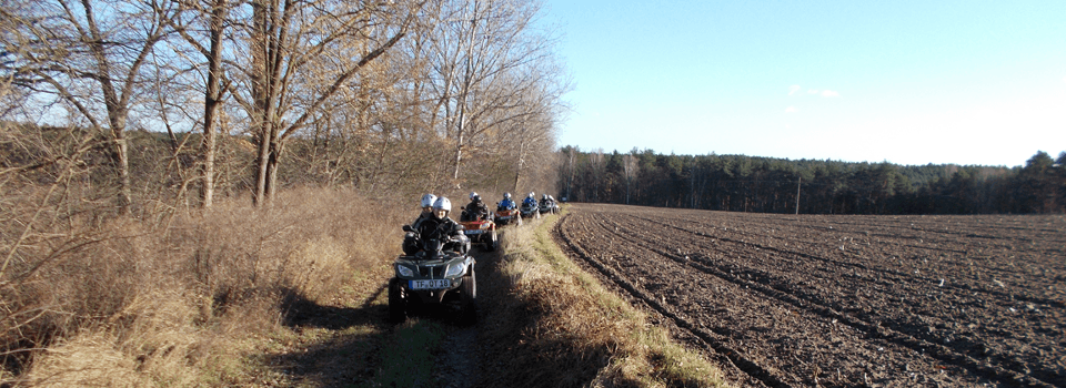 Quad fahren Weihnachtsfeier und Weihnachtsbäume selber schlagen