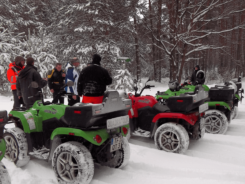 Weihnachtsfeier Outdoor Quad Tour und Weihnachtsbäume