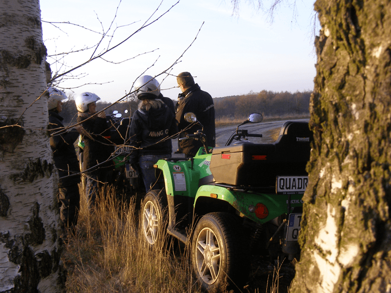 Weihnachtsfeier Quad Tour und Weihnachtsbäume selber schlagen