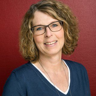 Frau Baum, Schreibbüro, Datenschutzbeauftragte der Praxis, Verwaltung Gutachtenwesen,