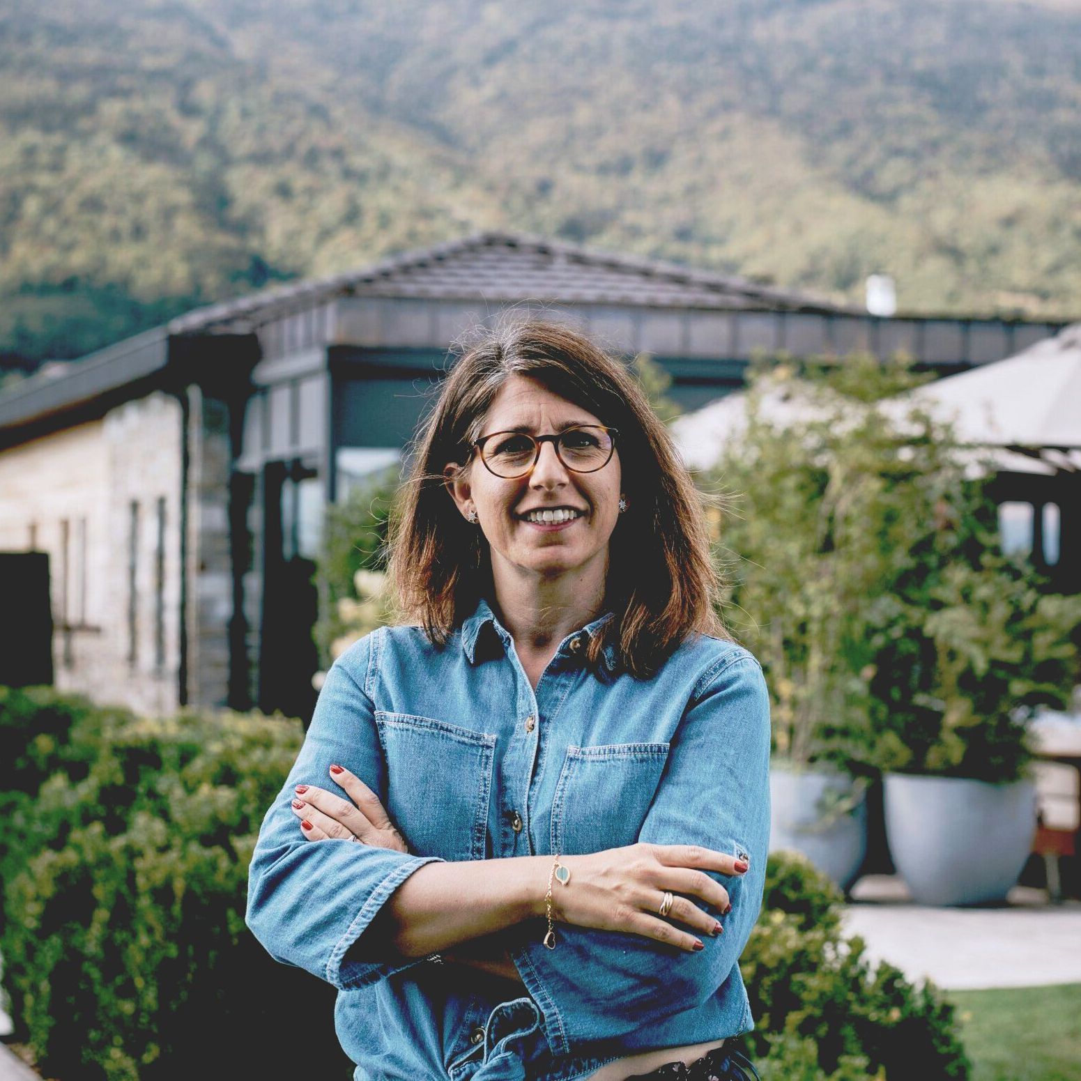 Lori - Travel By LAC