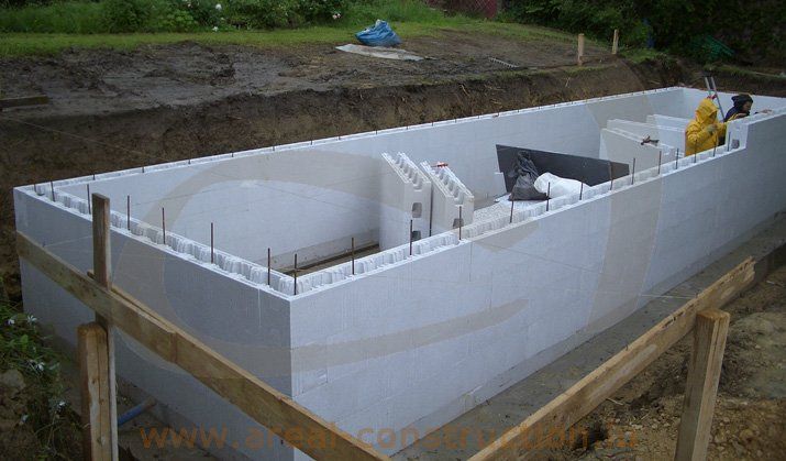 piscine en construction
